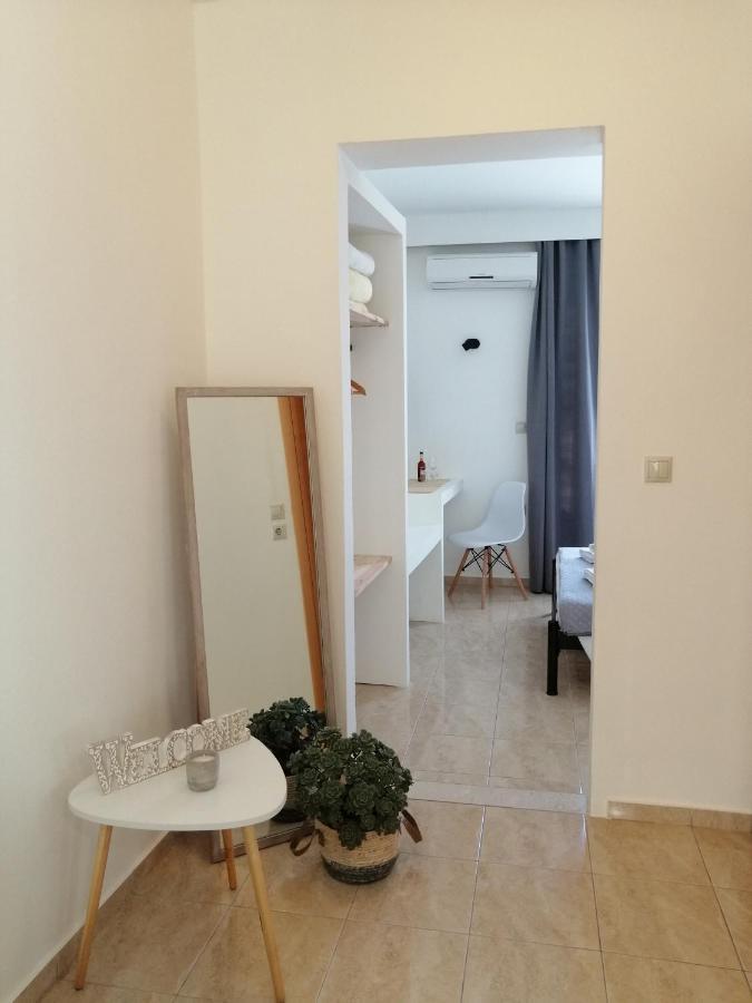 Oasis Apartments Livadia  Bagian luar foto