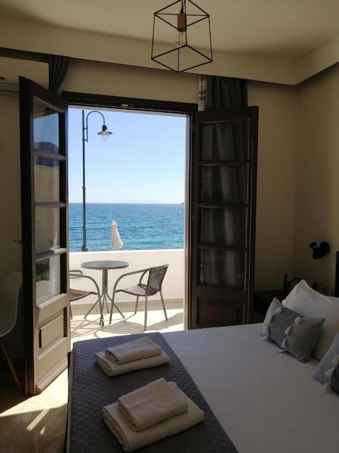 Oasis Apartments Livadia  Bagian luar foto