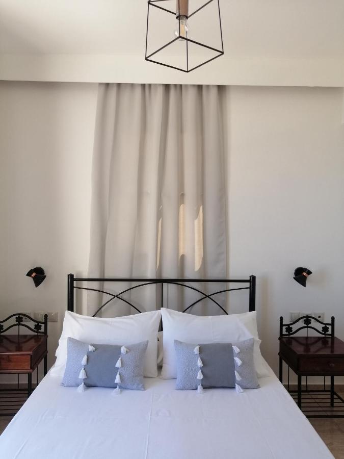 Oasis Apartments Livadia  Bagian luar foto