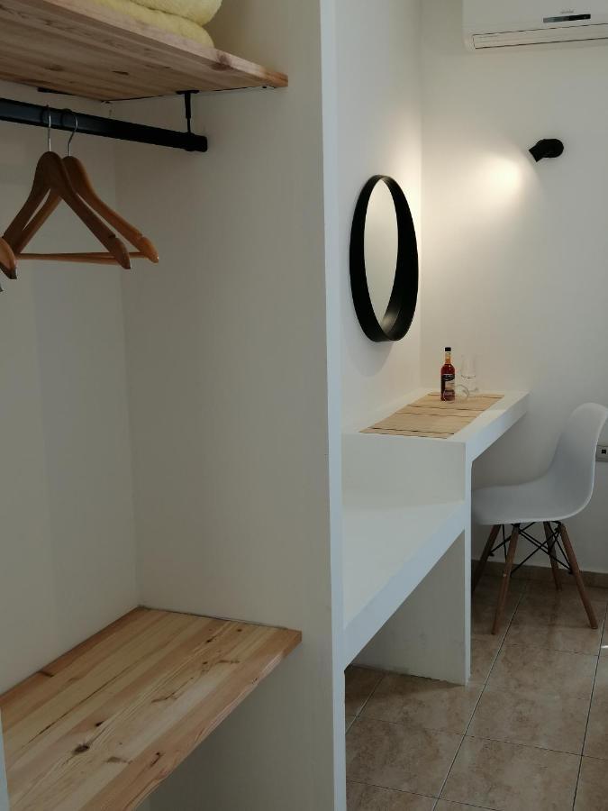 Oasis Apartments Livadia  Bagian luar foto