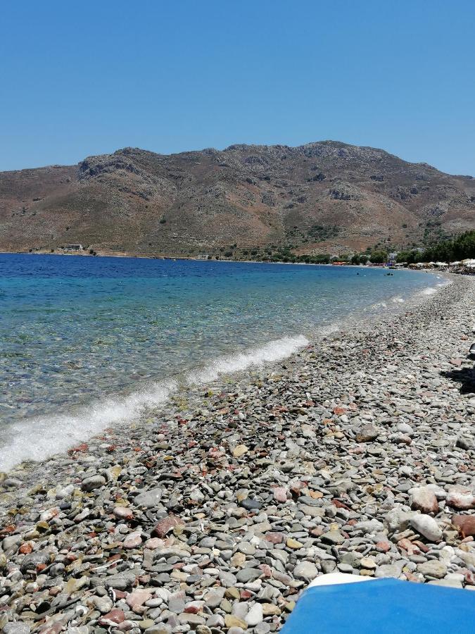 Oasis Apartments Livadia  Bagian luar foto