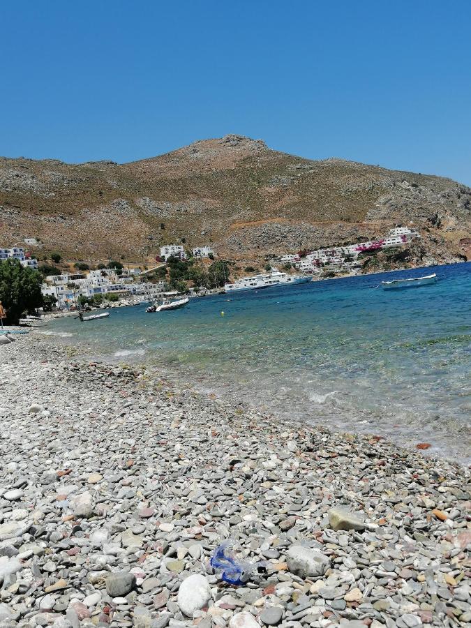 Oasis Apartments Livadia  Bagian luar foto