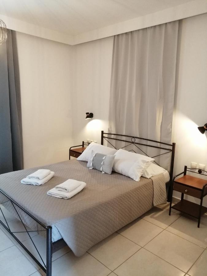 Oasis Apartments Livadia  Bagian luar foto