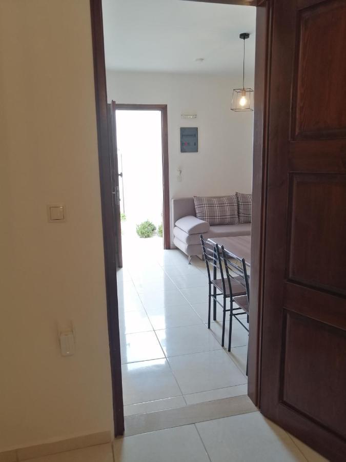 Oasis Apartments Livadia  Bagian luar foto
